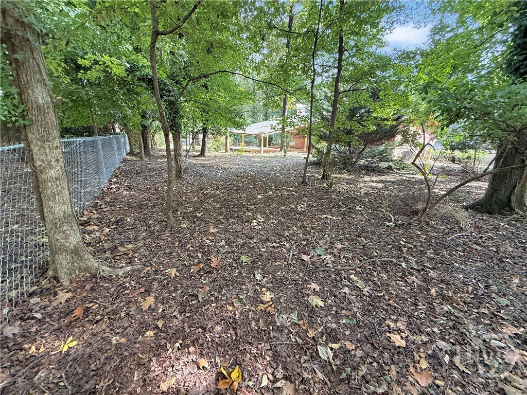 625 Forest Road Property Photo 41