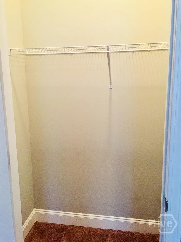 1010 Binghampton Circle Property Photo 15