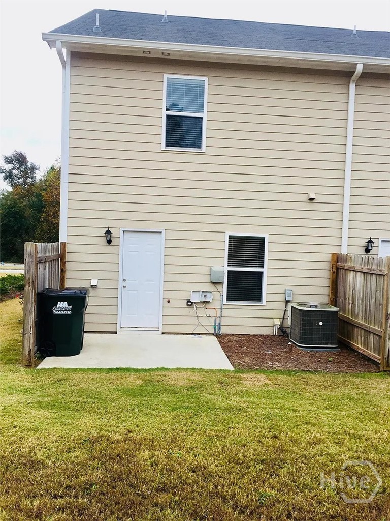 1010 Binghampton Circle Property Photo 18