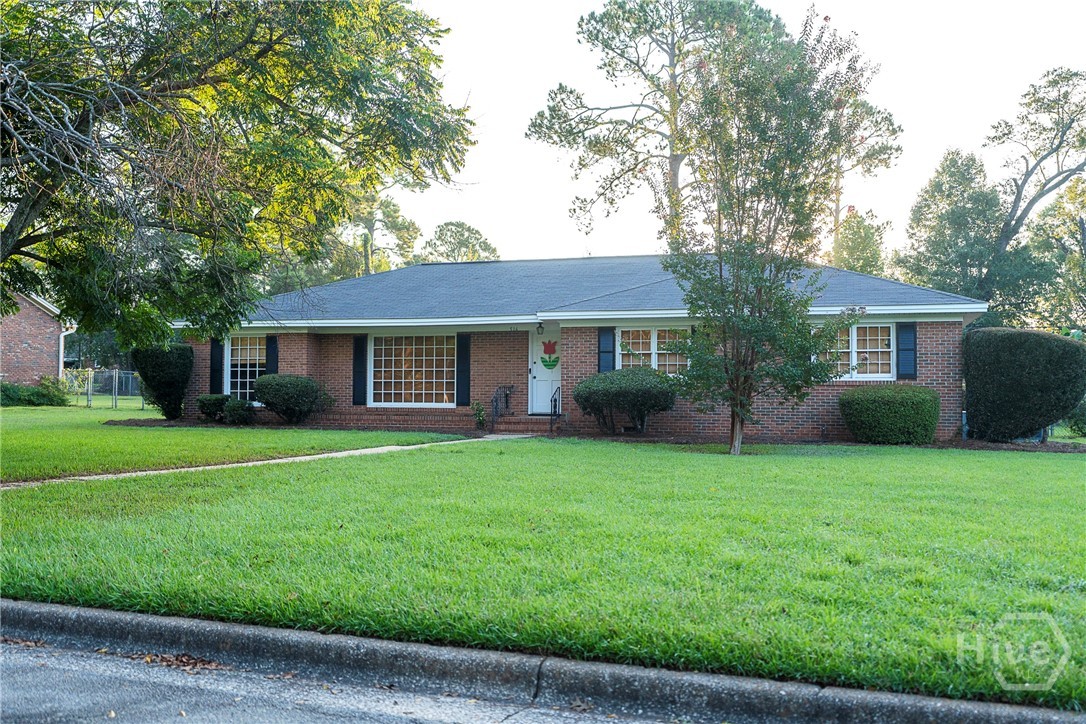 516 Summit Drive Property Photo 3