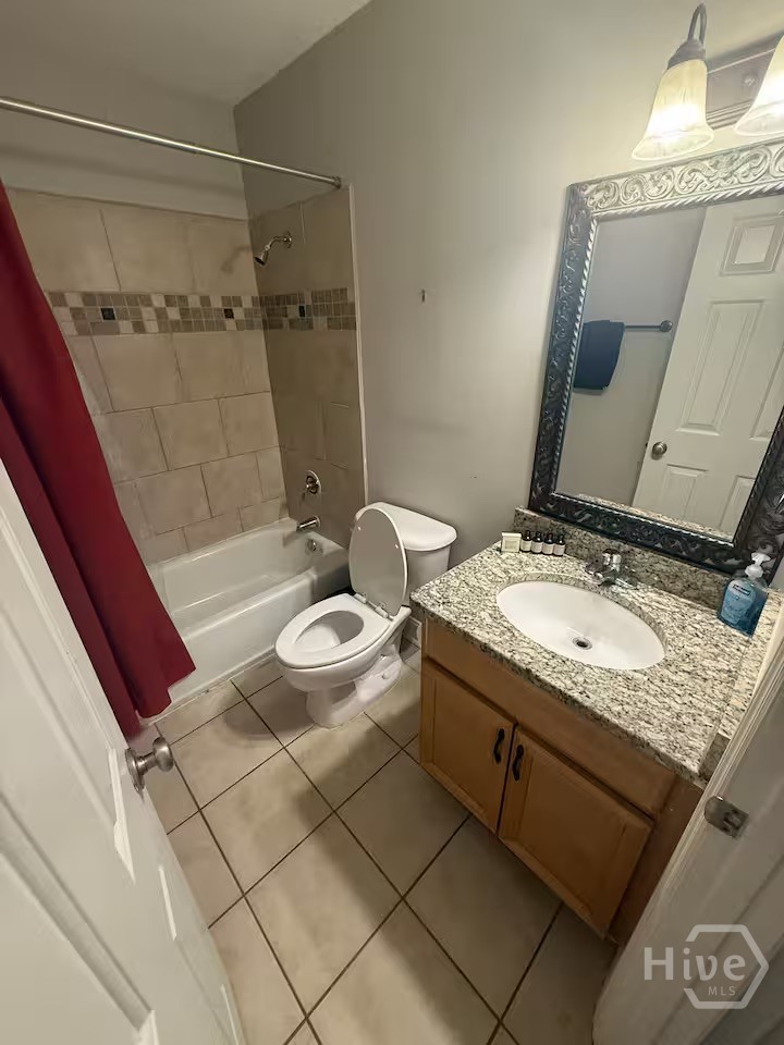 1055 Baxter Street 503 Property Photo 14