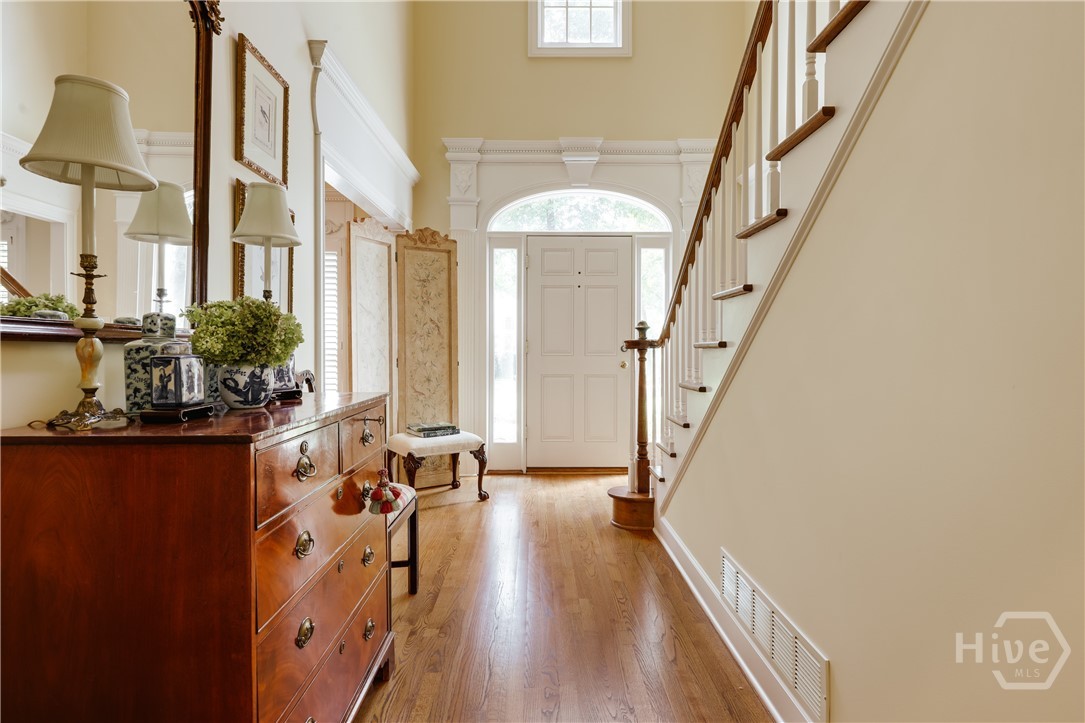 1031 Millers Lake Drive Property Photo 3