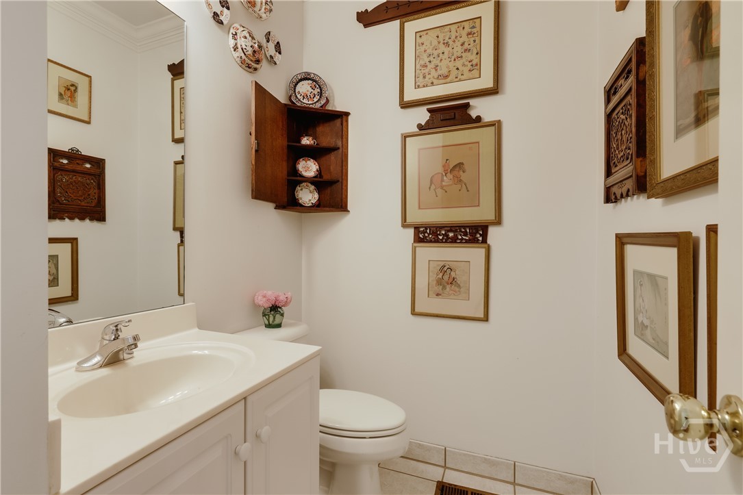1031 Millers Lake Drive Property Photo 10