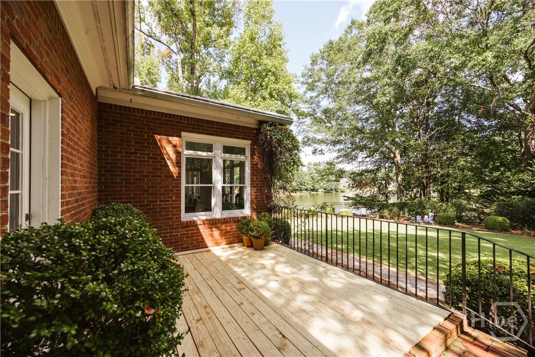 1031 Millers Lake Drive Property Photo 45