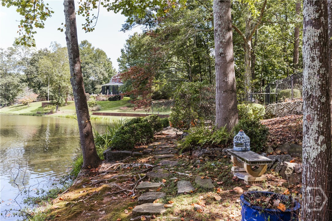 1031 Millers Lake Drive Property Photo 59