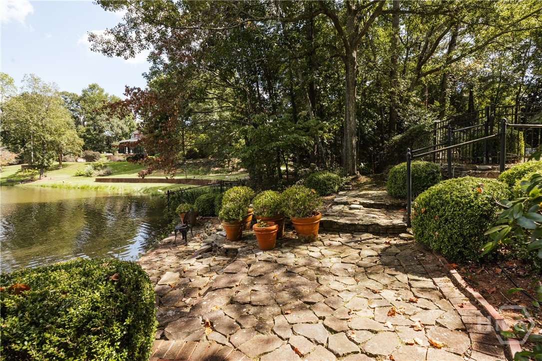 1031 Millers Lake Drive Property Photo 61