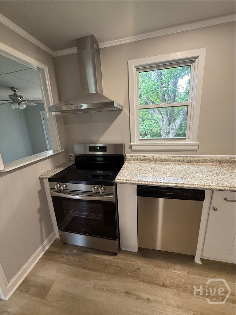 480 Clover Street Property Photo 14