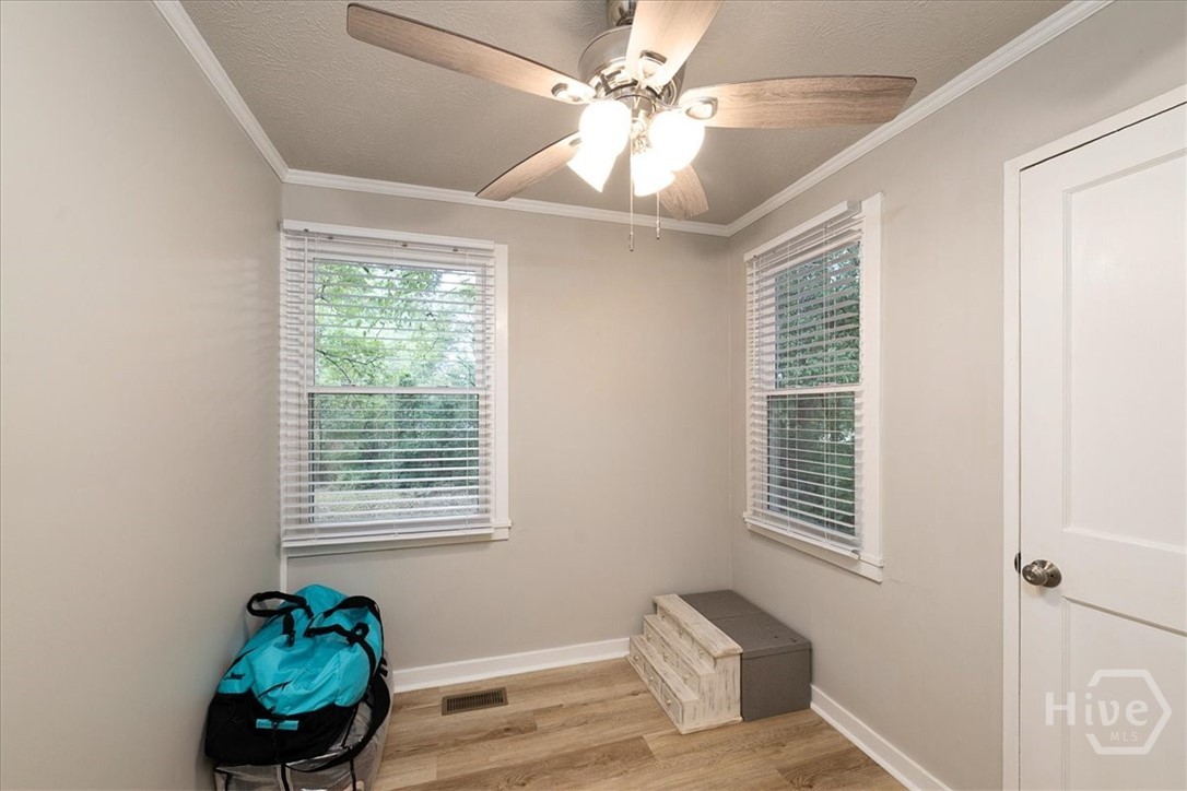 480 Clover Street Property Photo 22