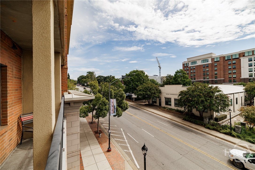 250 W Broad Street 304 Property Photo 18