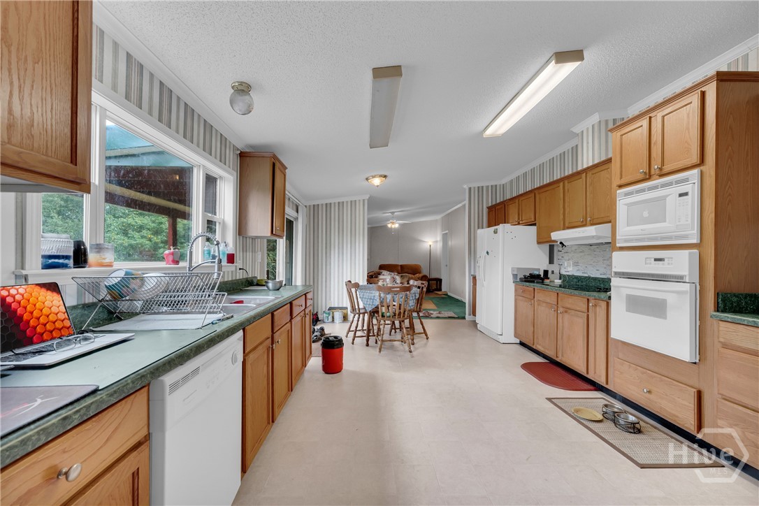 3373 Hoot Owl Road Property Photo 8