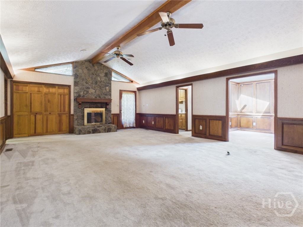 1251 Summit Circle Property Photo 6