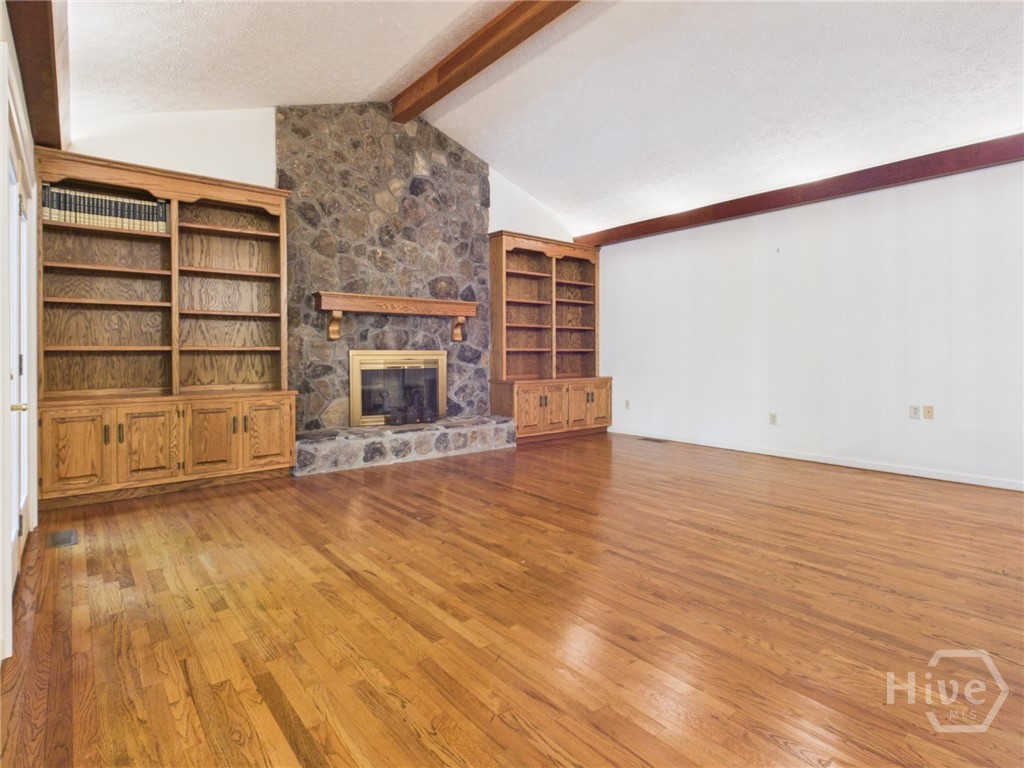 1251 Summit Circle Property Photo 24