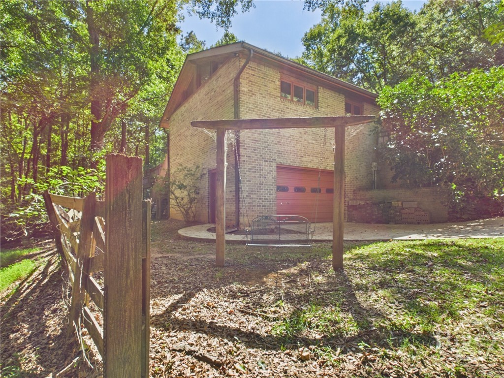 1251 Summit Circle Property Photo 44