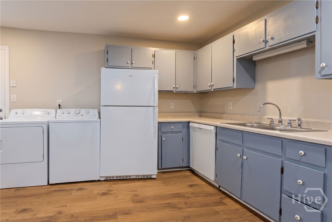 150 Alden Court Property Photo 6