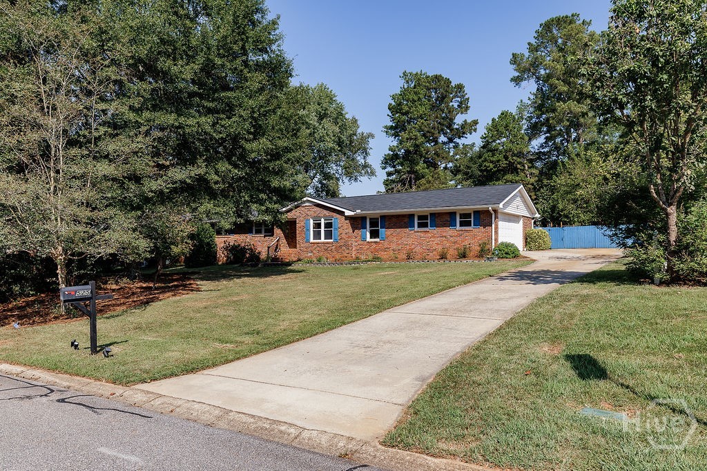 525 Cedar Creek Drive Property Photo 2