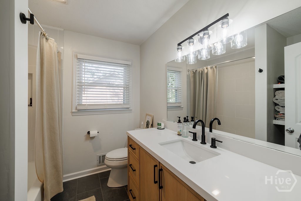 525 Cedar Creek Drive Property Photo 29