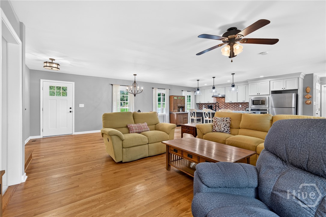 106 St James Court Property Photo 8