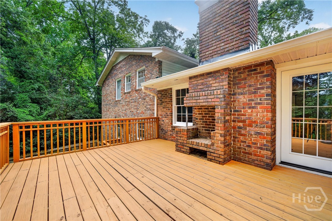 106 St James Court Property Photo 23