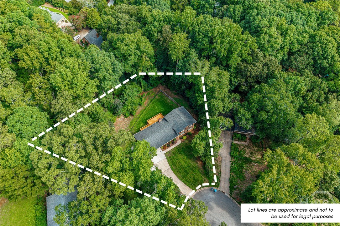 106 St James Court Property Photo 28