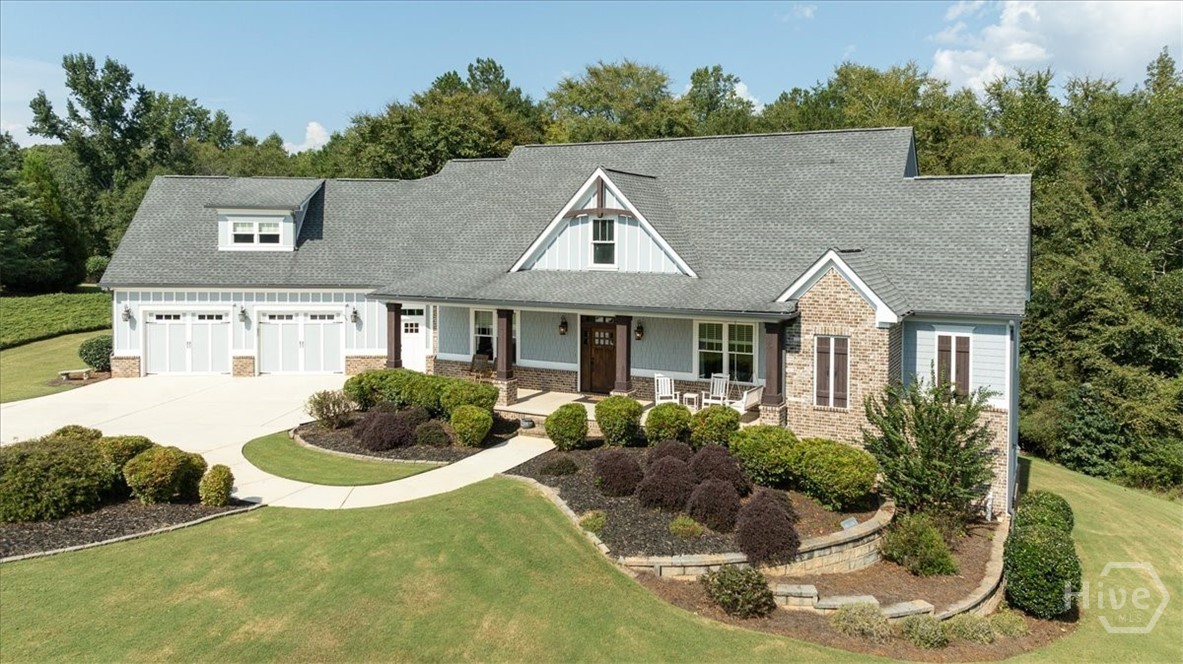 617 Skyland Drive Property Photo 2