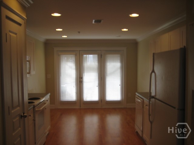 1035 Barnett Shoals Road 912 Property Photo 3