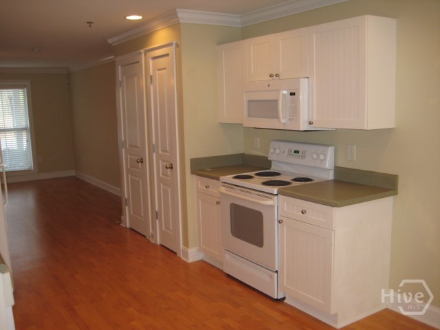 1035 Barnett Shoals Road 912 Property Photo 5