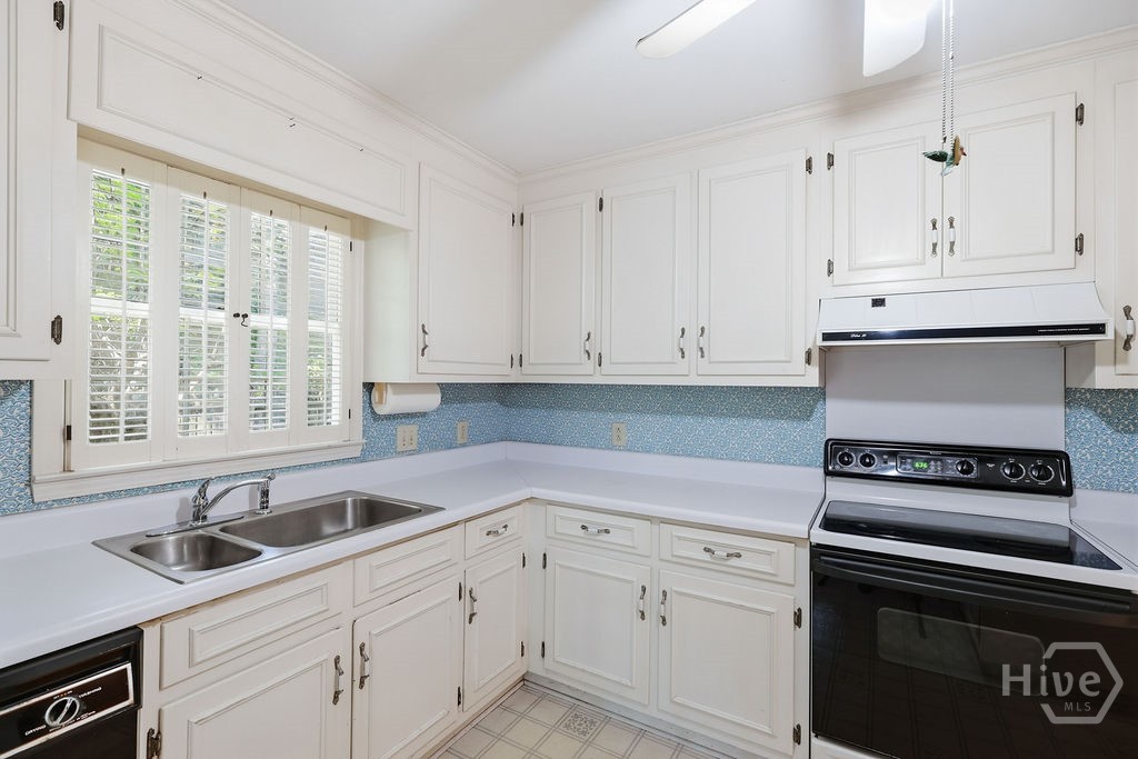 8 John Street Property Photo 8