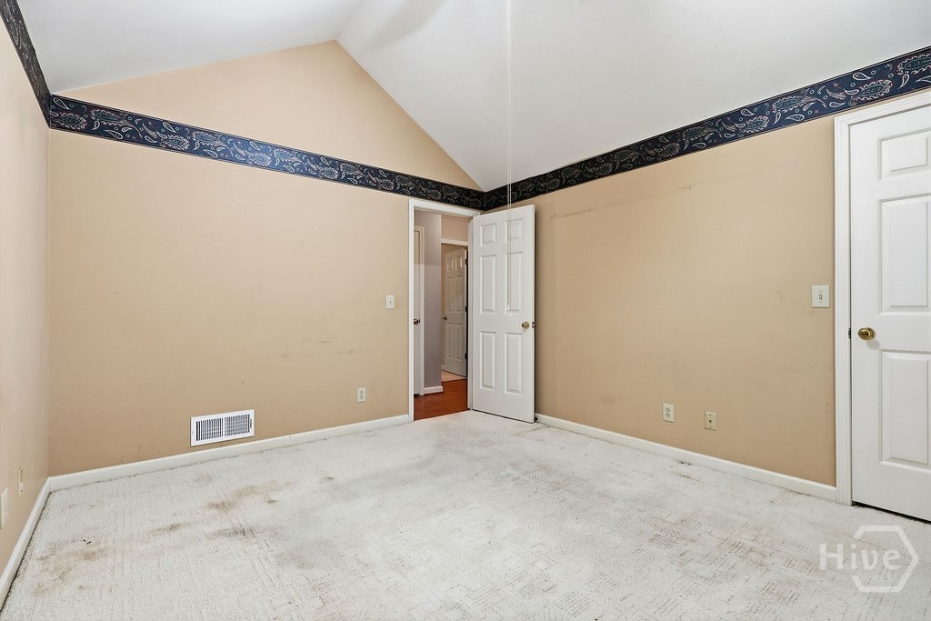 8 John Street Property Photo 21