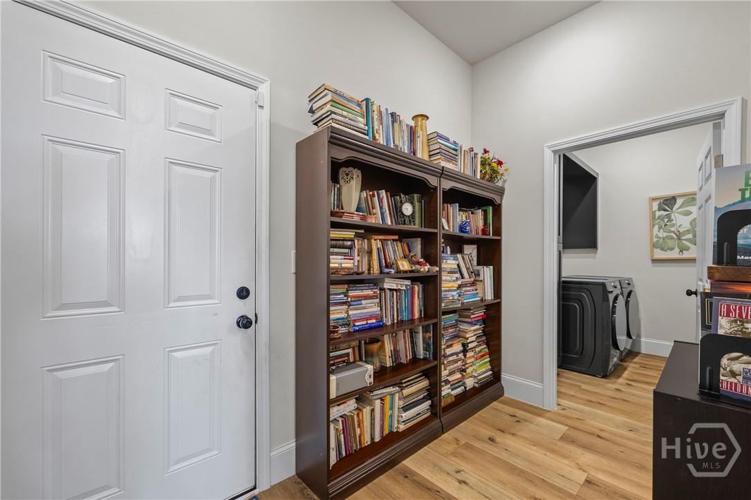 220 Fairlane Drive Property Photo 25