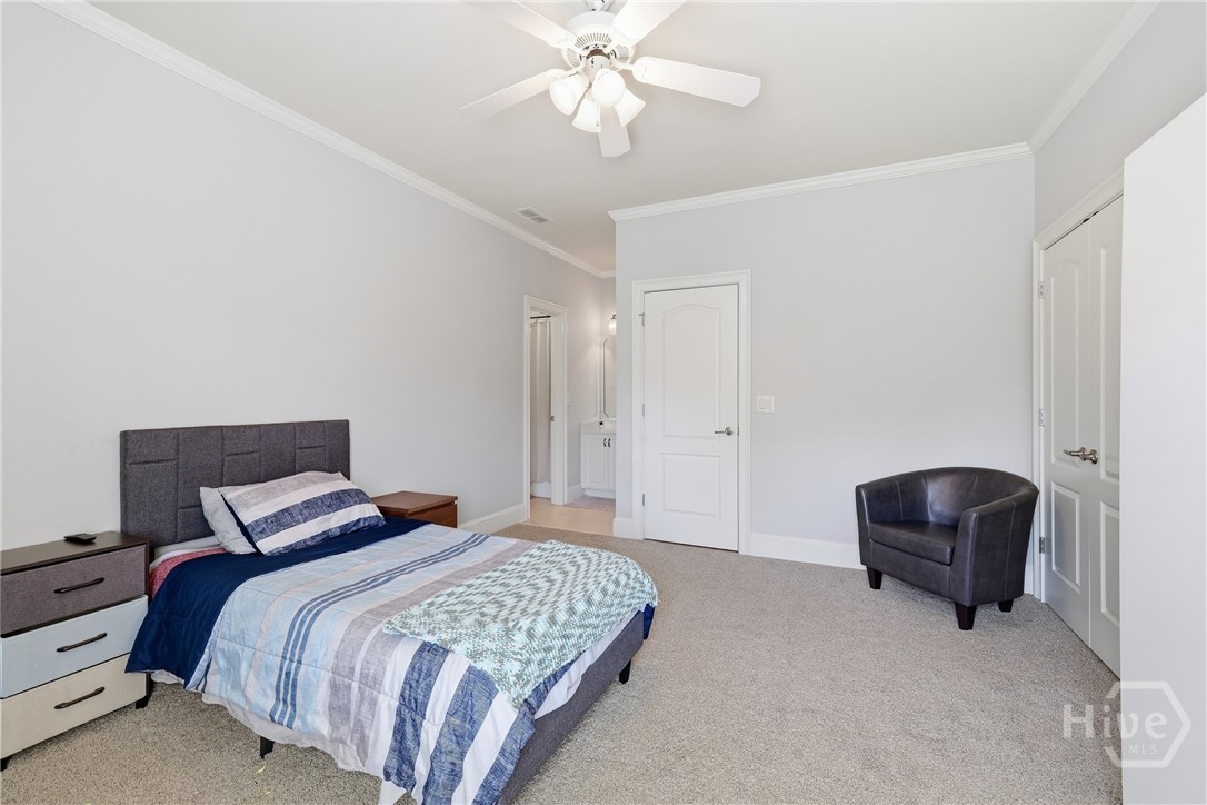 1021 Oxford Way Property Photo 26