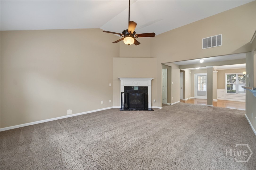 2463 Walnut Tree Lane Property Photo 16