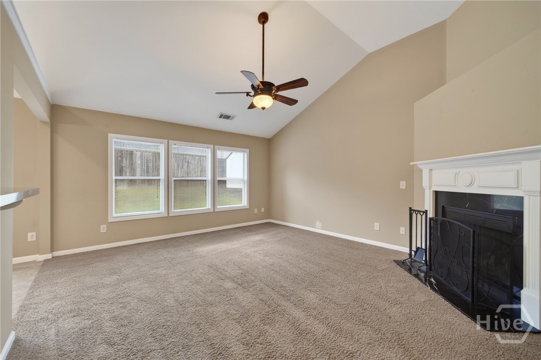 2463 Walnut Tree Lane Property Photo 18