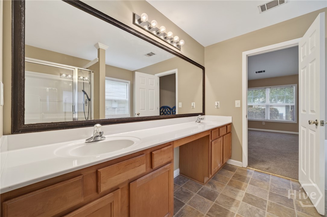 2463 Walnut Tree Lane Property Photo 25