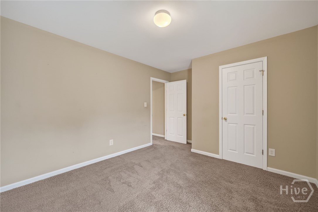 2463 Walnut Tree Lane Property Photo 32