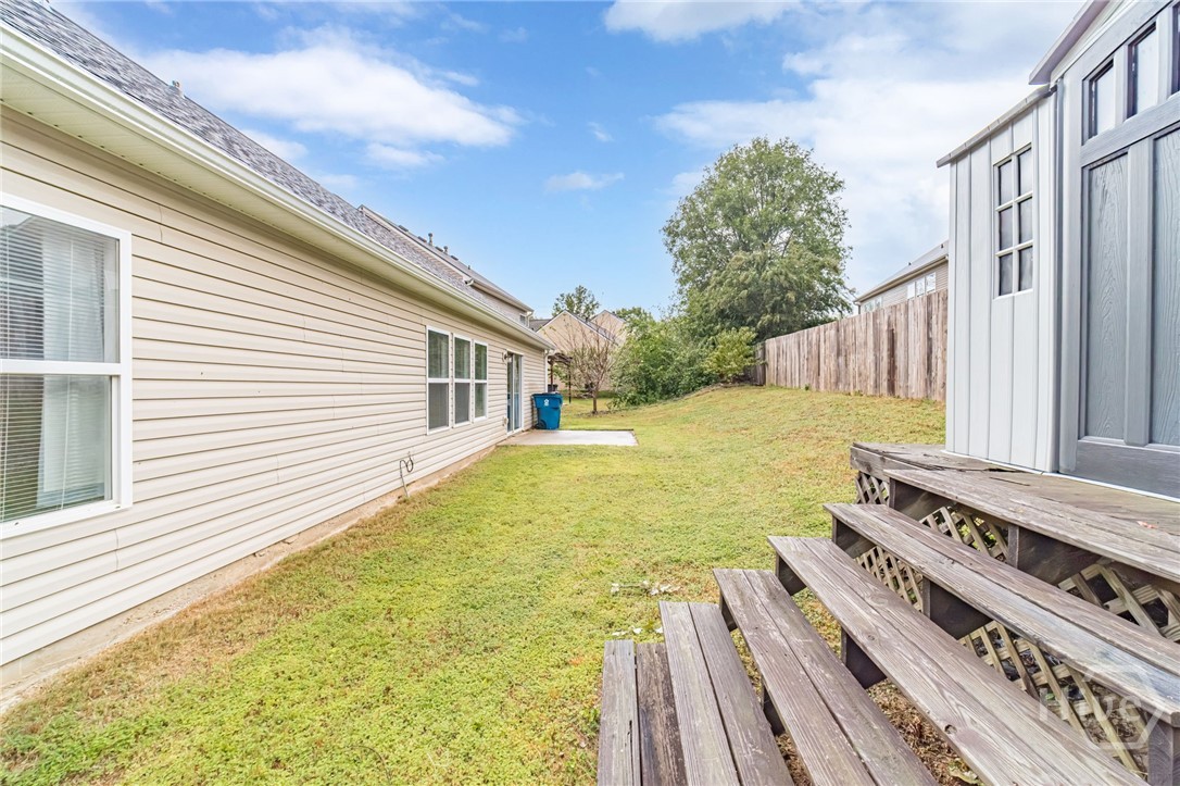 2463 Walnut Tree Lane Property Photo 37