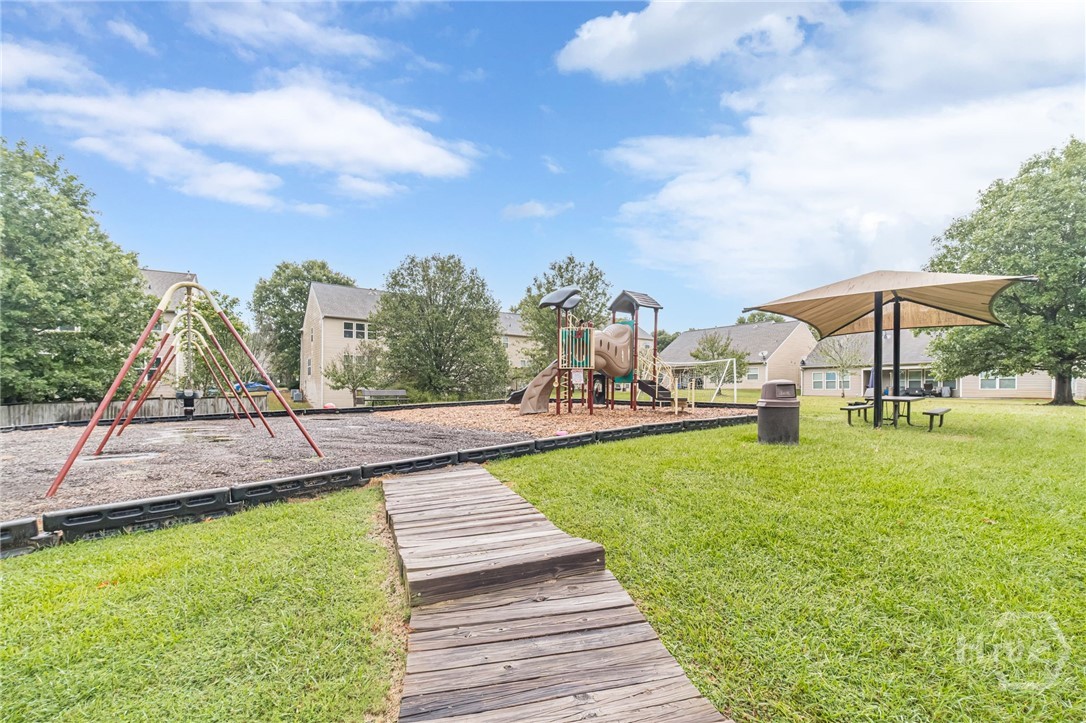 2463 Walnut Tree Lane Property Photo 38