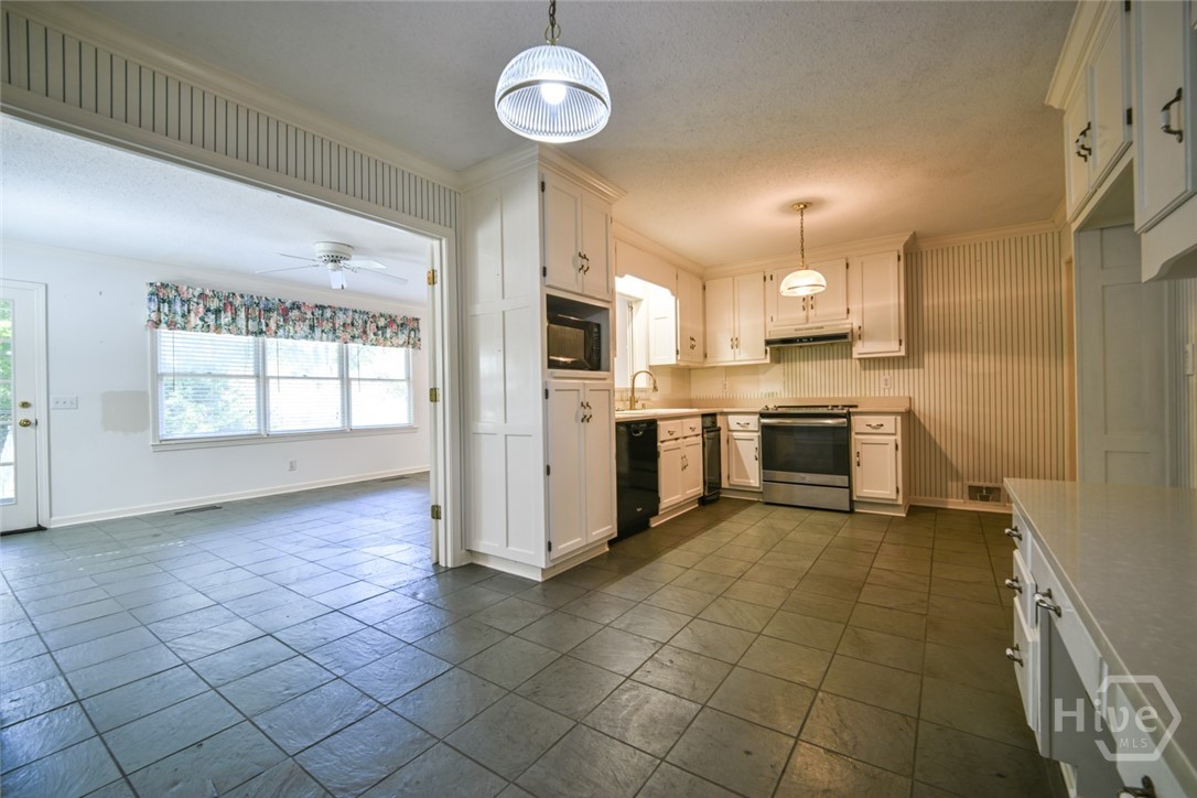 8421 Macon Highway Property Photo 13