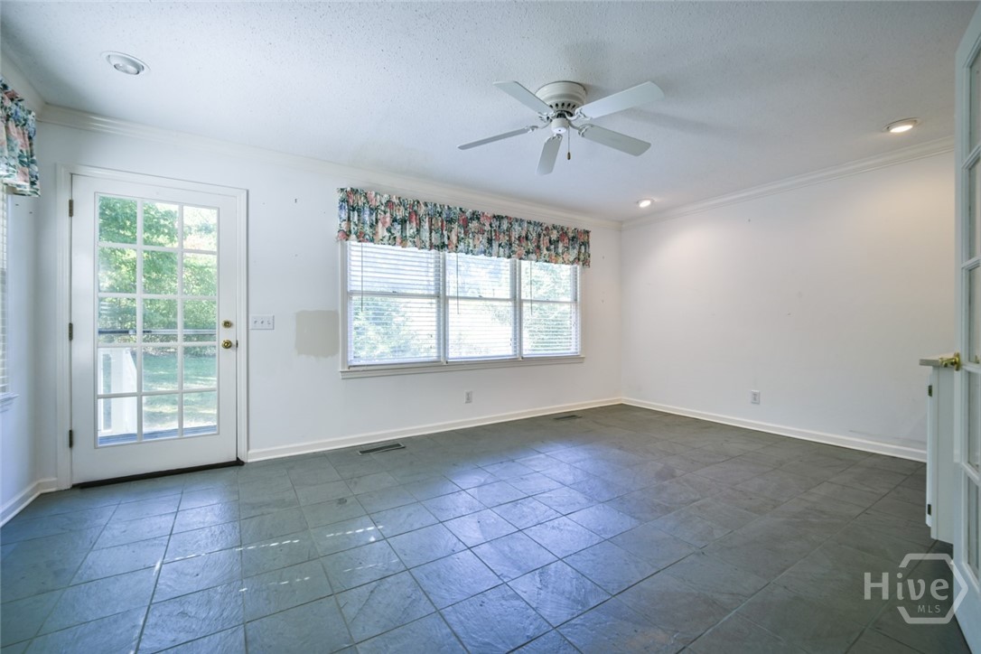 8421 Macon Highway Property Photo 14