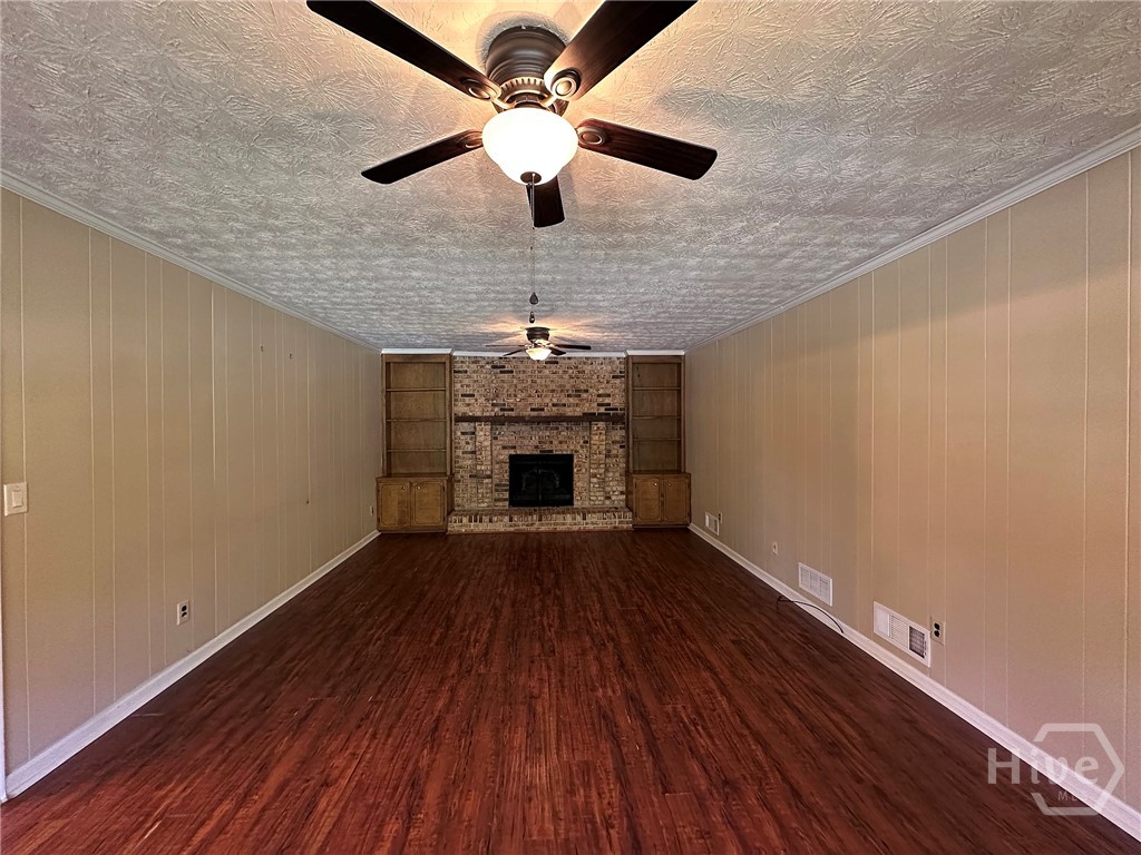 5377 Rockmoor Drive Property Photo 4