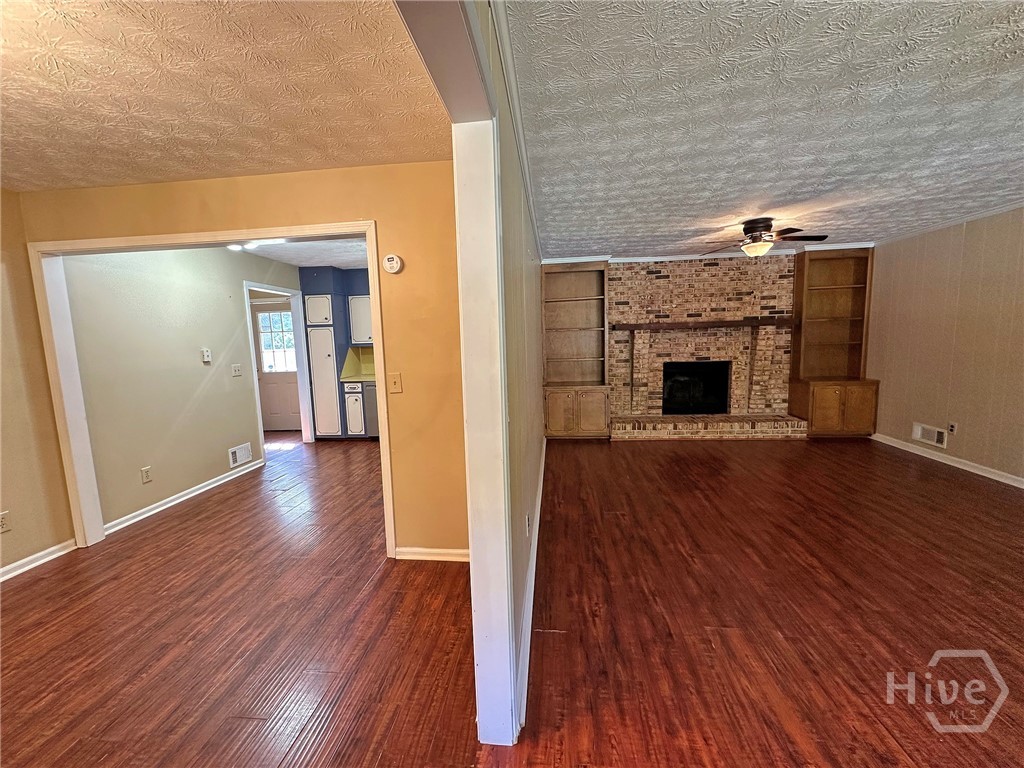 5377 Rockmoor Drive Property Photo 7