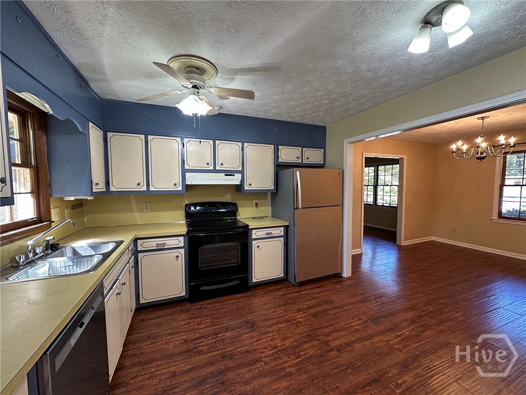 5377 Rockmoor Drive Property Photo 11
