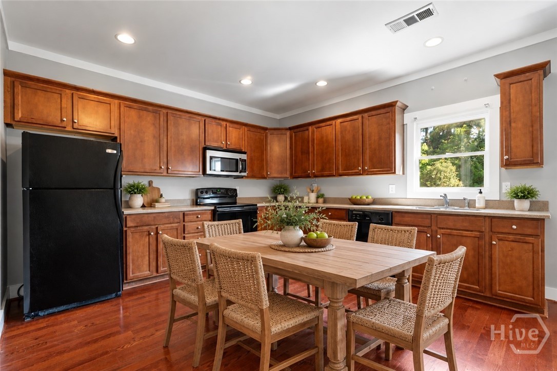 160 Dan's Way Property Photo 3