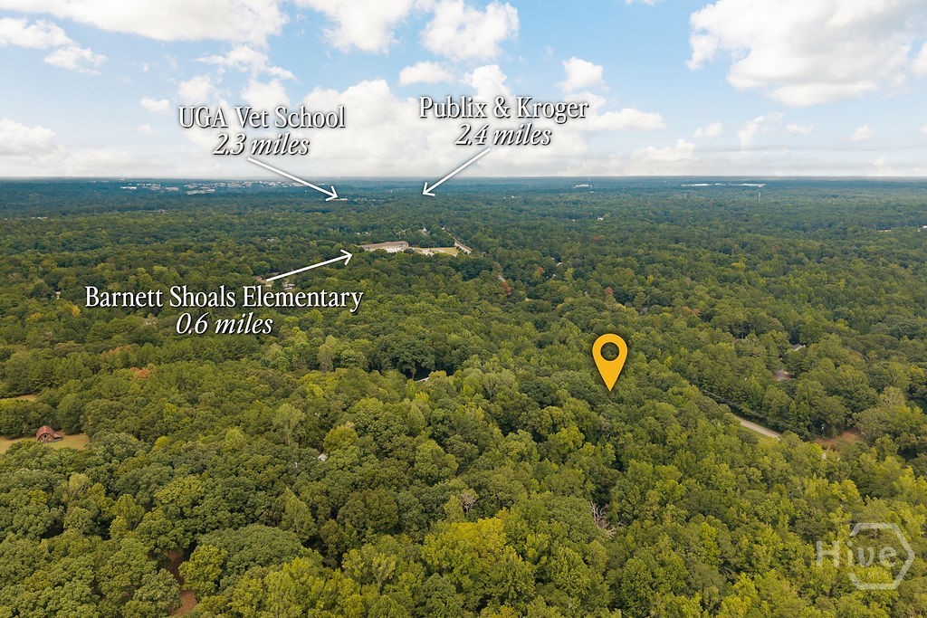 100 Red Fox Run Property Photo 3