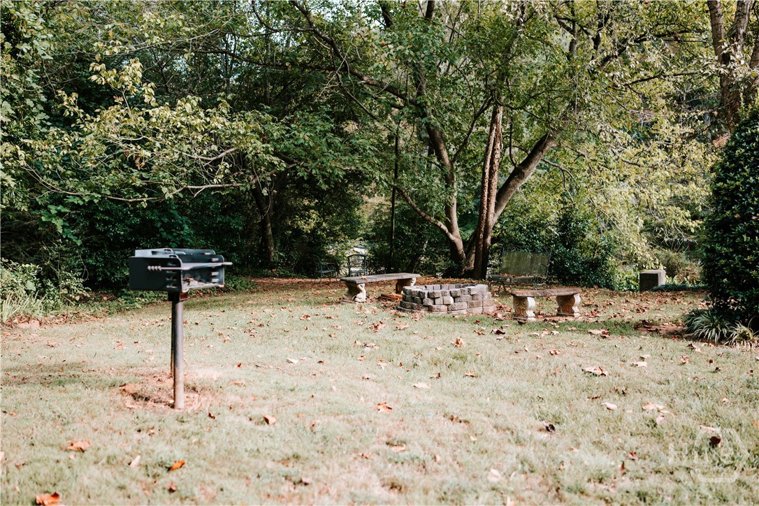 585 White Circle 27 Property Photo 45