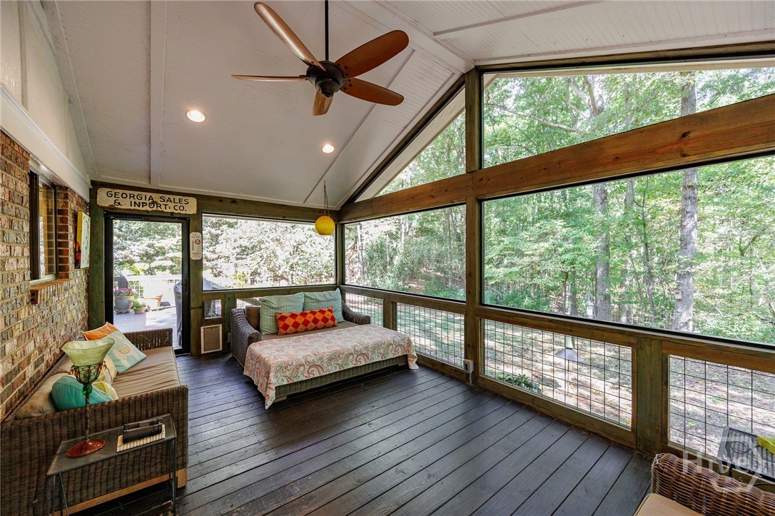 117 Gibbons Place Property Photo 33