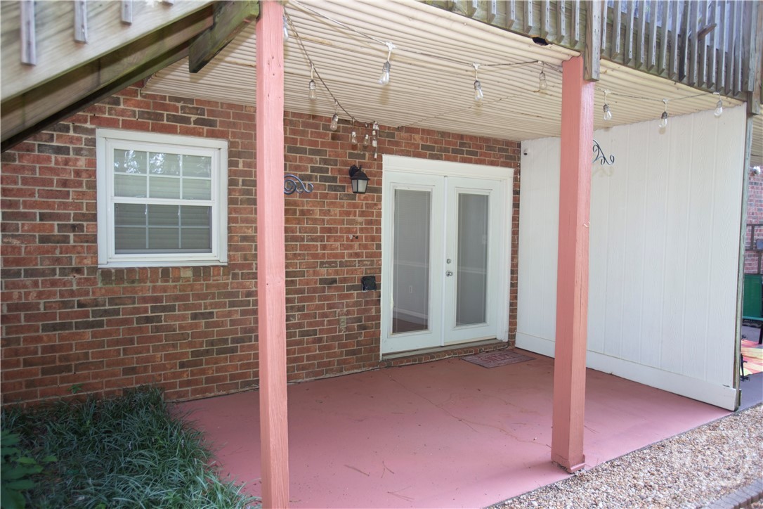 100 Barrington Drive Property Photo 2