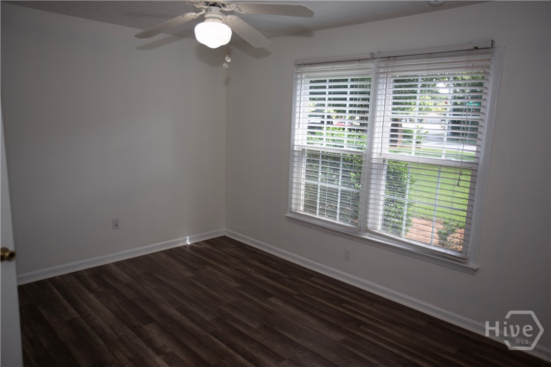 100 Barrington Drive Property Photo 3
