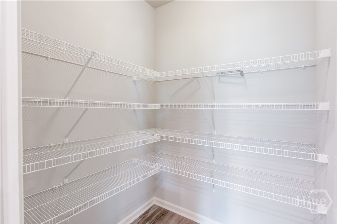 146 Stanford Way Property Photo 15