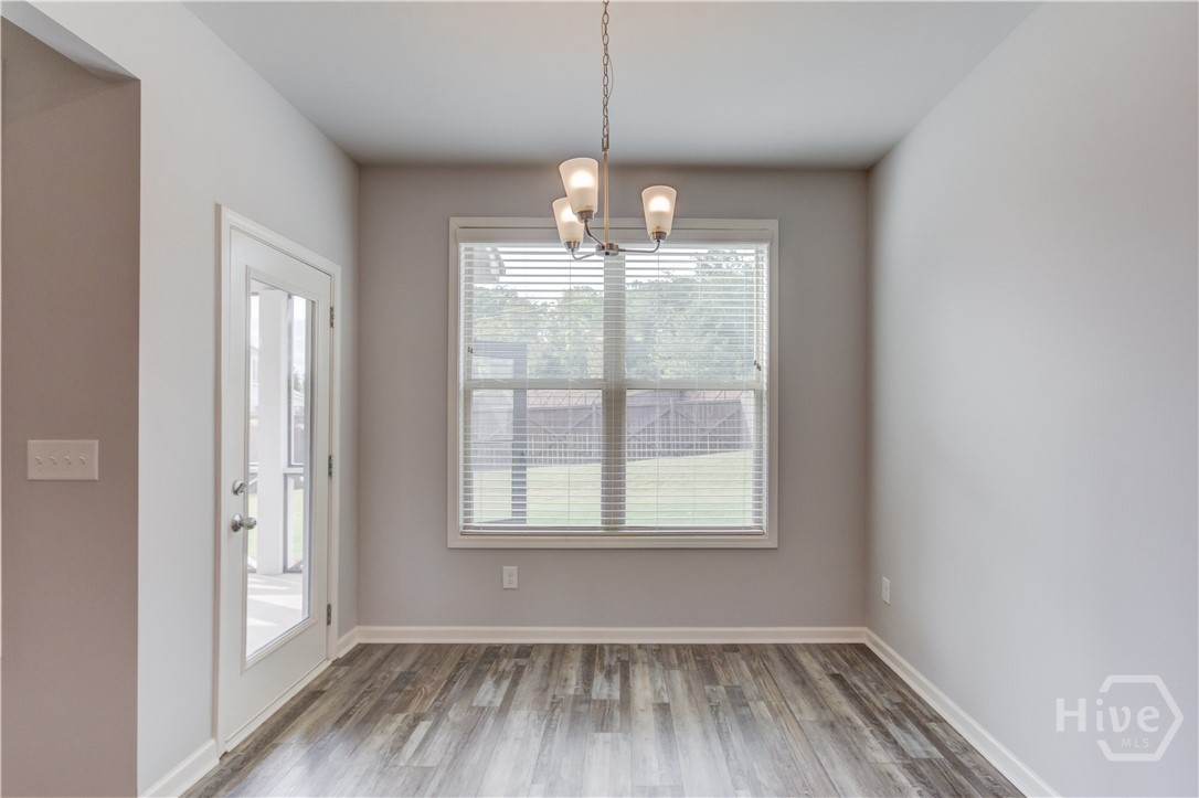 146 Stanford Way Property Photo 16