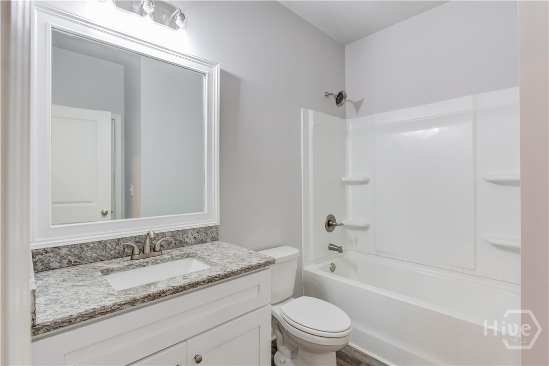 146 Stanford Way Property Photo 20